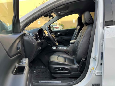 Used 2020 Chevrolet Equinox Premier image 4