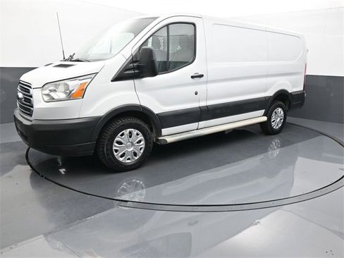 Used 2016 Ford Transit 250 130 Low Roof w/ Exterior Upgrade Package image 2