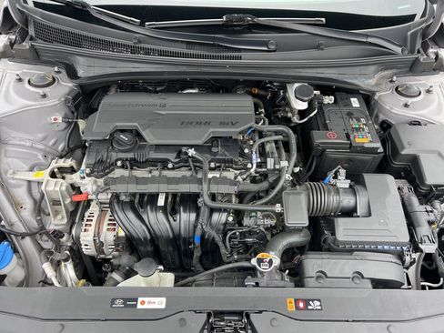 Used 2023 Hyundai Elantra SEL w/ Convenience Package image 28