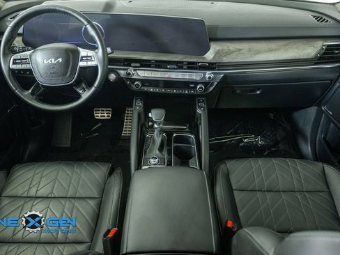 Used 2025 Kia Telluride SX Prestige X-Line AWD/4WD image 32