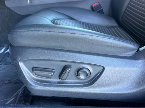 Used 2023 Toyota Camry SE FWD image 14