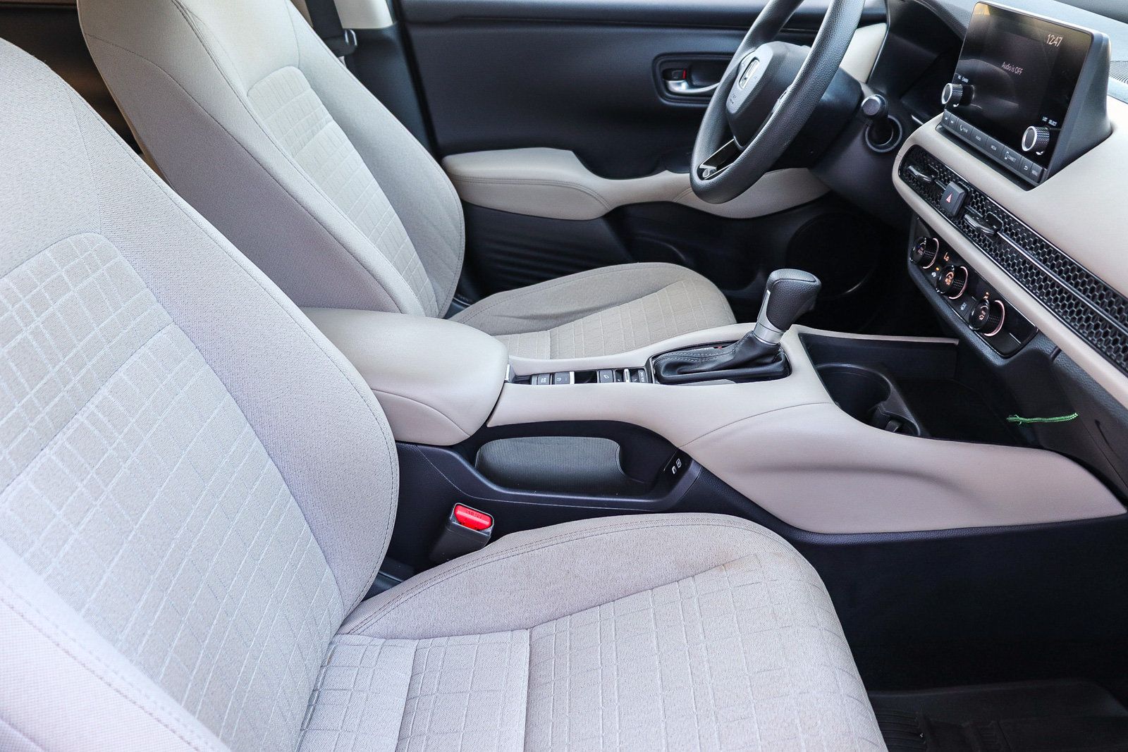 Certified 2024 Honda HR-V LX image 19