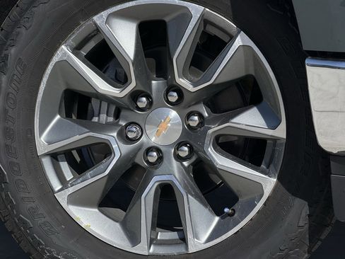 New 2026 Chevrolet Silverado 1500 LT w/ Texas Edition Plus AWD/4WD image 9