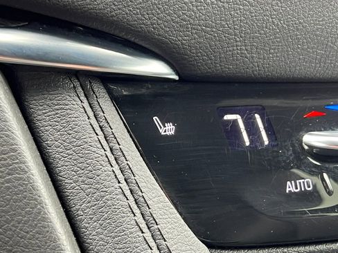 Used 2023 Cadillac XT5 Premium Luxury image 30