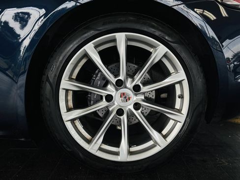 Used 2019 Porsche 718 Boxster RWD image 24
