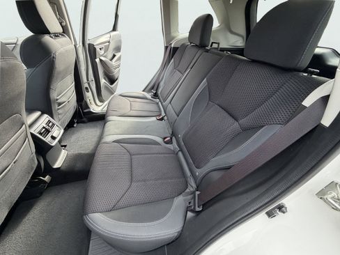 Used 2019 Subaru Forester Premium AWD/4WD image 9