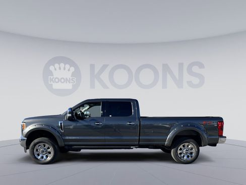 Used 2017 Ford F350 Lariat w/ Lariat Ultimate Package image 2