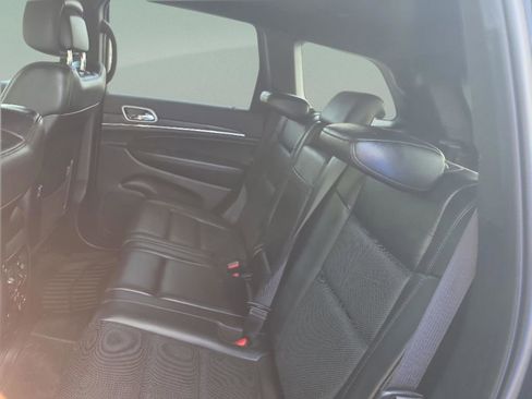 Used 2019 Jeep Grand Cherokee Limited w/ Luxury Group II RWD image 24