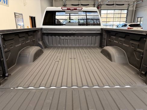 Used 2024 GMC Sierra 2500 Denali w/ Denali Reserve Package image 8