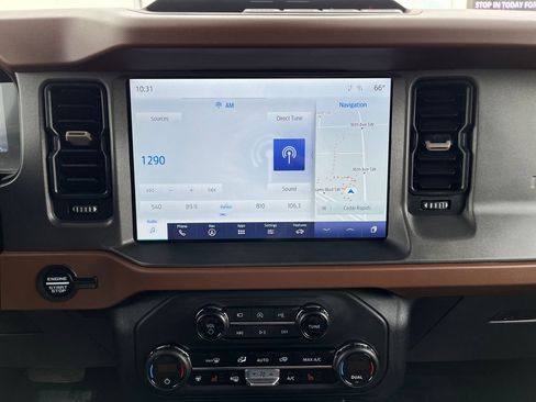 Used 2024 Ford Bronco Outer Banks image 28