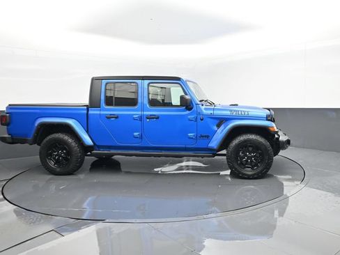 Used 2021 Jeep Gladiator Sport AWD/4WD image 4