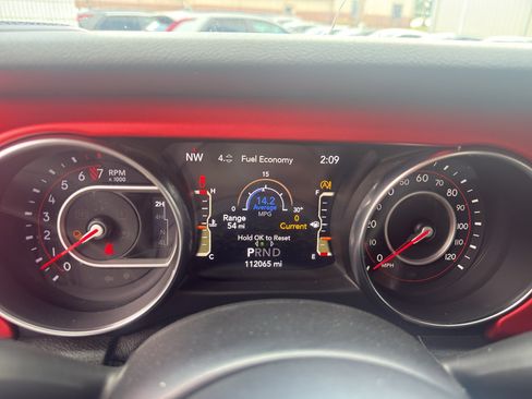 Used 2020 Jeep Gladiator Rubicon AWD/4WD image 14