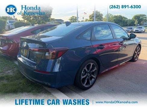 Used 2025 Honda Civic Sport Touring image 2