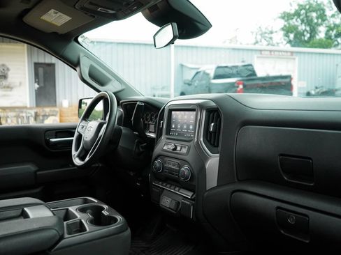Used 2022 Chevrolet Silverado 1500 Custom AWD/4WD image 14