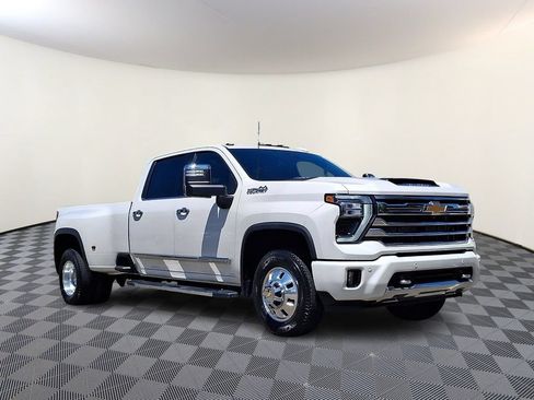Used 2024 Chevrolet Silverado 3500 High Country w/ High Country Premium Package AWD/4WD image 1