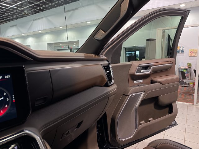 Used 2026 GMC Sierra 1500 Denali w/ Denali Reserve Package AWD/4WD image 27
