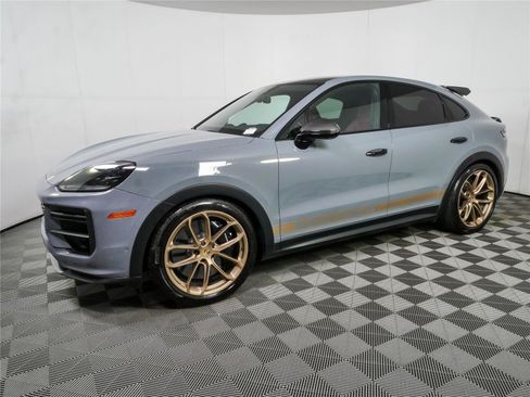 Certified 2024 Porsche Cayenne Turbo GT AWD/4WD image 2