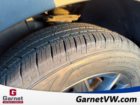 Certified 2022 Volkswagen Tiguan SE image 27