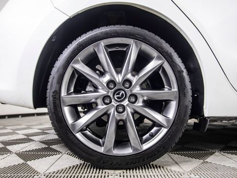 Used 2018 MAZDA MAZDA3 Touring FWD image 43