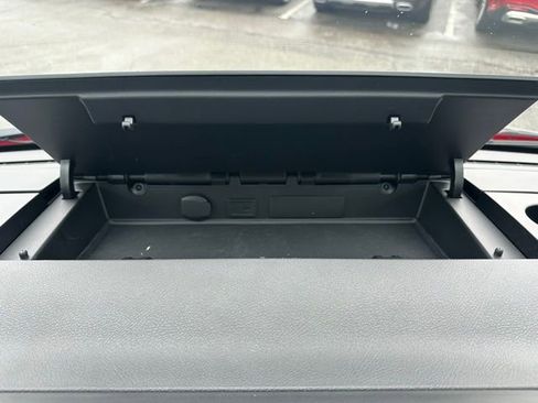 Used 2026 Mercedes-Benz Sprinter 144 Cargo image 31