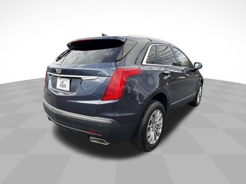 Used 2018 Cadillac XT5 Luxury w/ Driver Awareness Package image 6