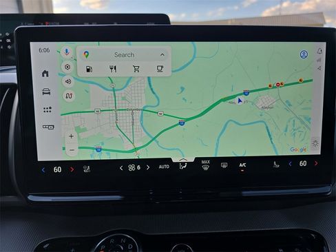 New 2025 Ford Expedition Active image 23