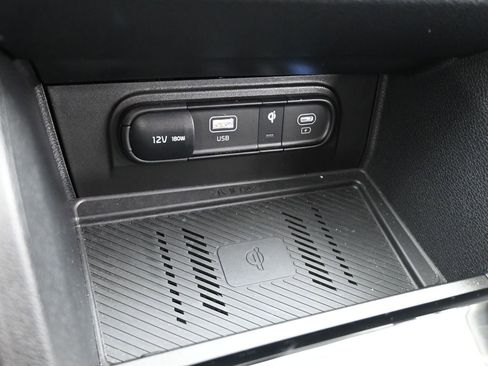 Used 2025 Kia Sportage EX image 20