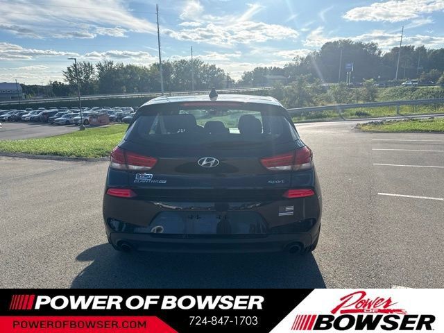 Used 2018 Hyundai Elantra GT Sport FWD image 7