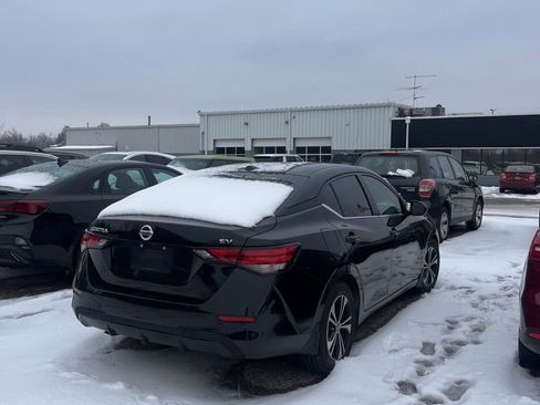 Used 2022 Nissan Sentra SV image 7