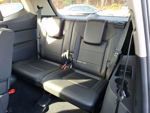 Used 2023 Volkswagen Atlas SE w/ Black Wheel Package image 14