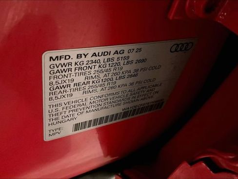 Certified 2025 Audi Q3 2.0T Premium w/ Convenience Package image 35