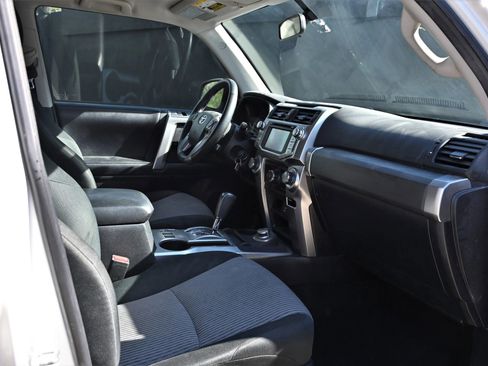 Used 2019 Toyota 4Runner SR5 Premium image 13