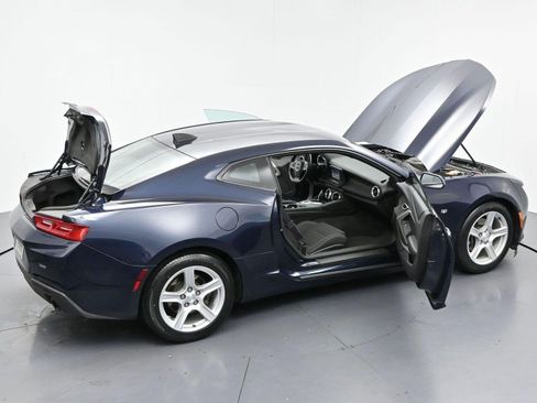 Used 2016 Chevrolet Camaro LT RWD image 40