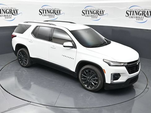 Used 2023 Chevrolet Traverse RS FWD image 21