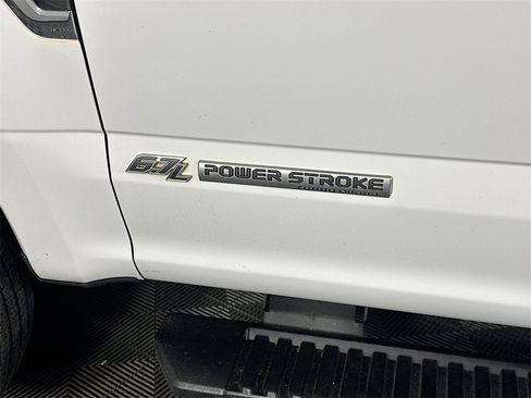 Used 2017 Ford F350 XLT image 28