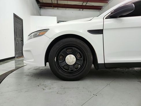 Used 2017 Ford Taurus Police Interceptor AWD image 29