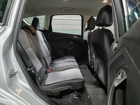 Used 2017 Ford C-MAX SE image 16