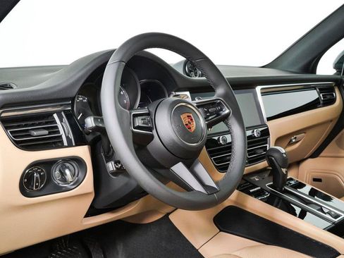 Certified 2026 Porsche Macan Turbo AWD/4WD image 4