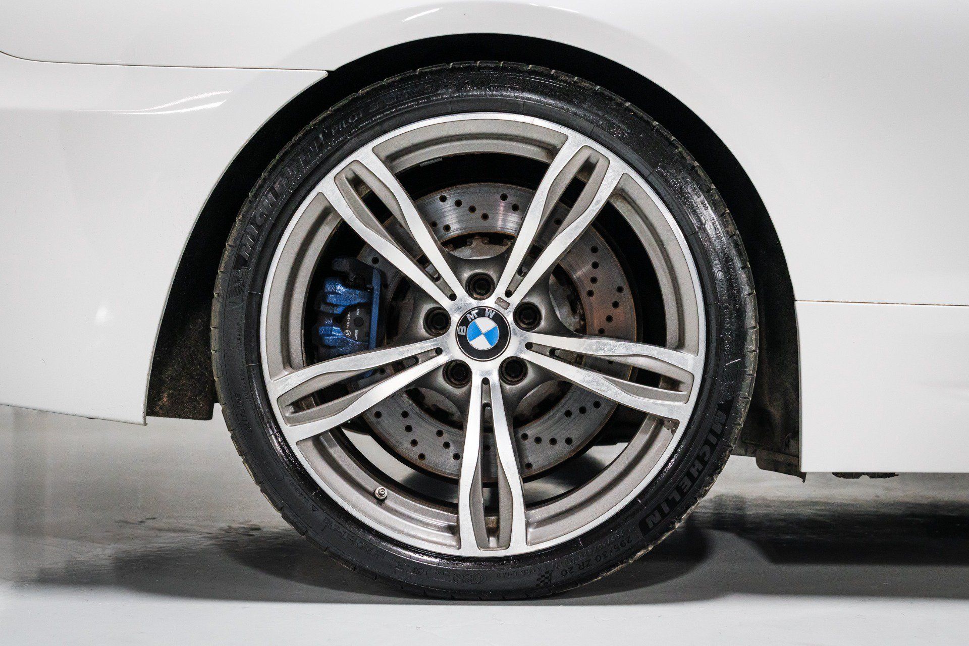 Used 2013 BMW M6 Convertible RWD image 11