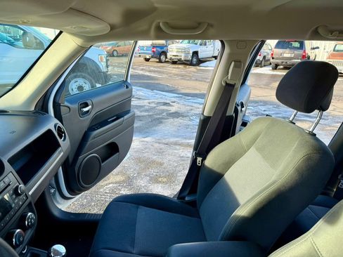 Used 2016 Jeep Patriot Sport w/ Power Value Group image 15