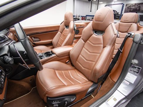 Used 2018 Maserati GranTurismo MC RWD image 18