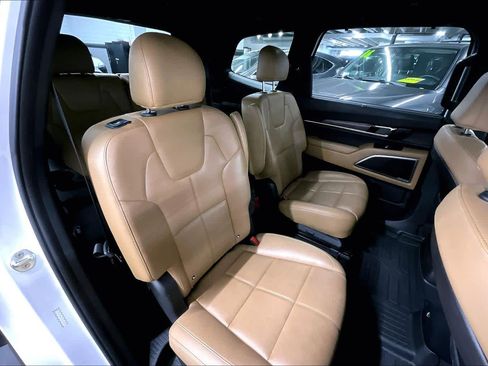 Used 2021 Kia Telluride SX FWD image 21