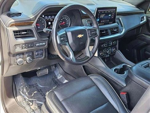 Used 2021 Chevrolet Suburban Premier w/ Premium Package image 10