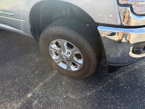 Used 2021 RAM 2500 Big Horn w/ Level 1 Equipment Group AWD/4WD image 2