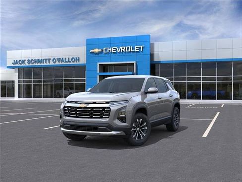 New 2026 Chevrolet Equinox LT image 8