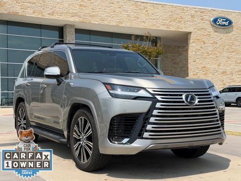 Used 2024 Lexus LX 600 4WD w/ Luxury Package image 20