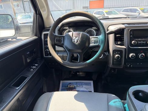 Used 2018 RAM 2500 Tradesman w/ Chrome Appearance Group AWD/4WD image 13