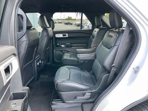 Used 2022 Ford Explorer ST w/ Equipment Group 401A AWD/4WD image 8