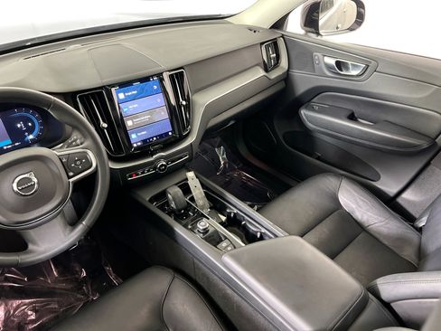 Used 2023 Volvo XC60 B5 Core w/ Protection Package Premier FWD image 23