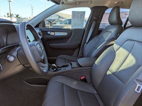 Used 2025 Volvo XC40 B5 Core w/ Protection Package Premier image 21